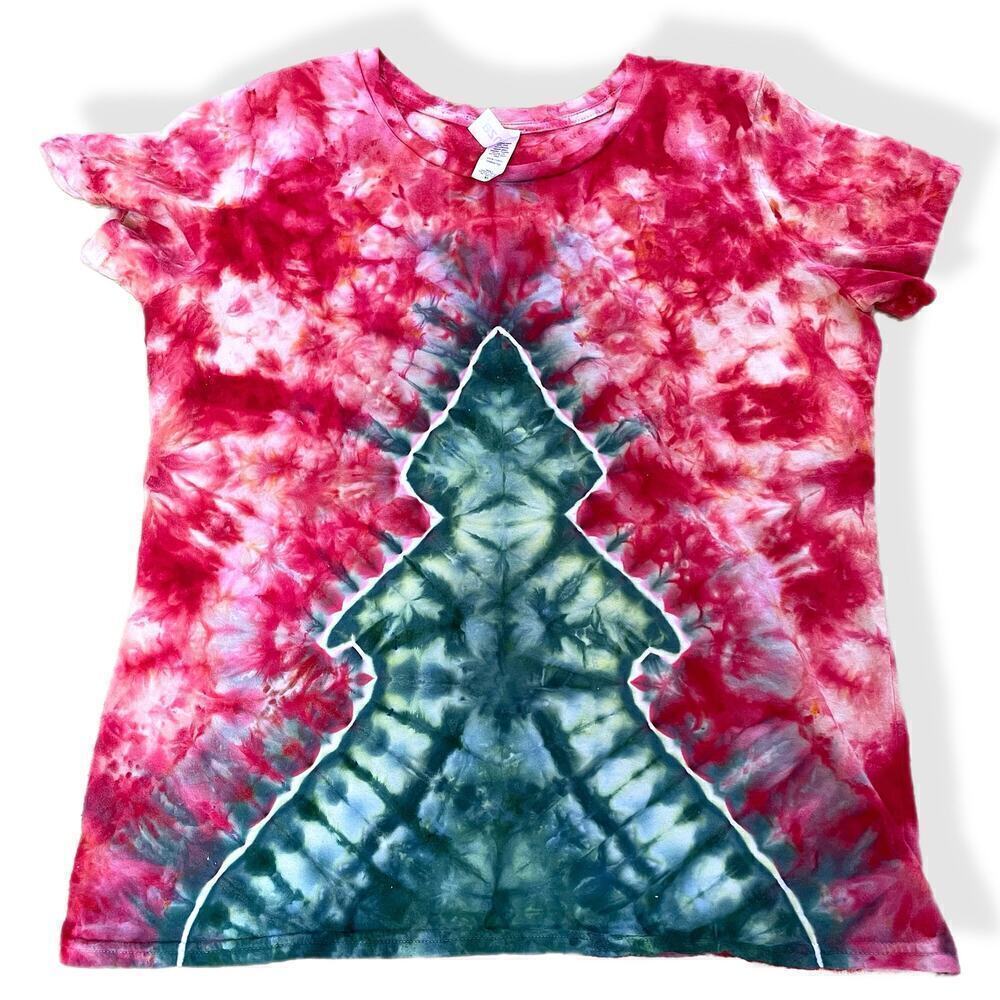 handmade tie dyed ladies tshirt XL christmas tree holiday